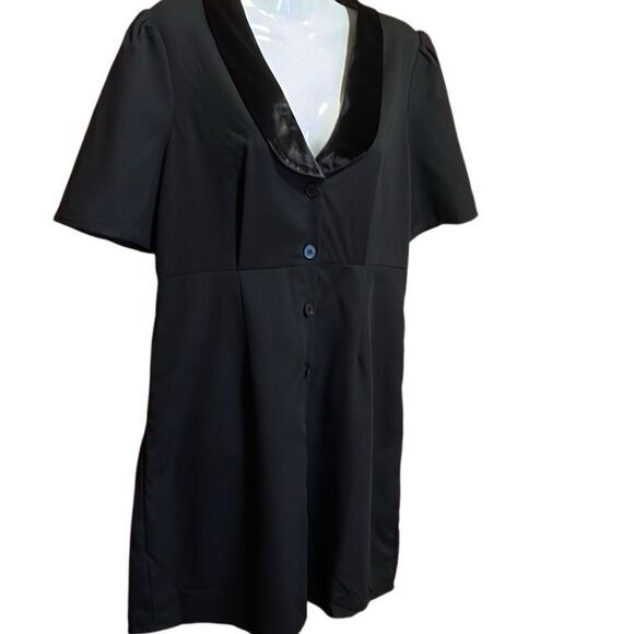 Rihoas The Black Mini Dress Size Large Velvet Lapel‎ Cap Sleeve Button-up NWT - Picture 1 of 8